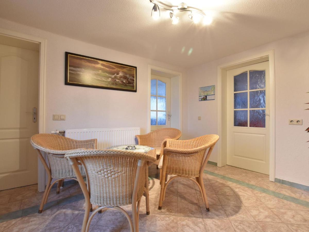 Classy Apartment In Boltenhagen With Terrace 외부 사진