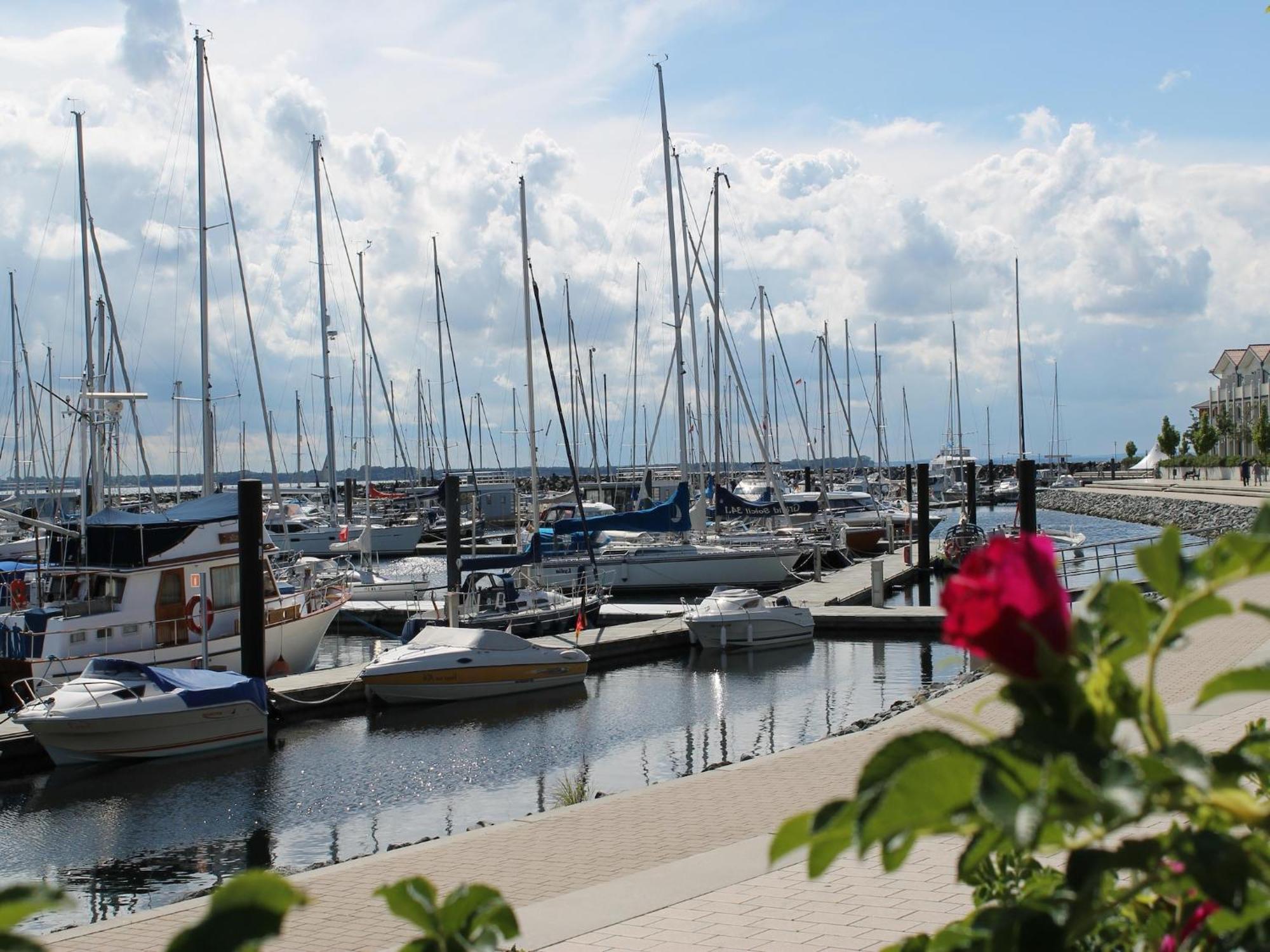 Classy Apartment In Boltenhagen With Terrace 외부 사진